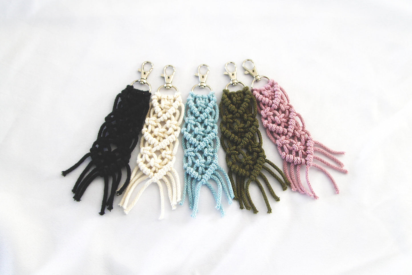 Handmade Macrame Keychain // Small Boho Keychain // Macrame Keychain // Keychain