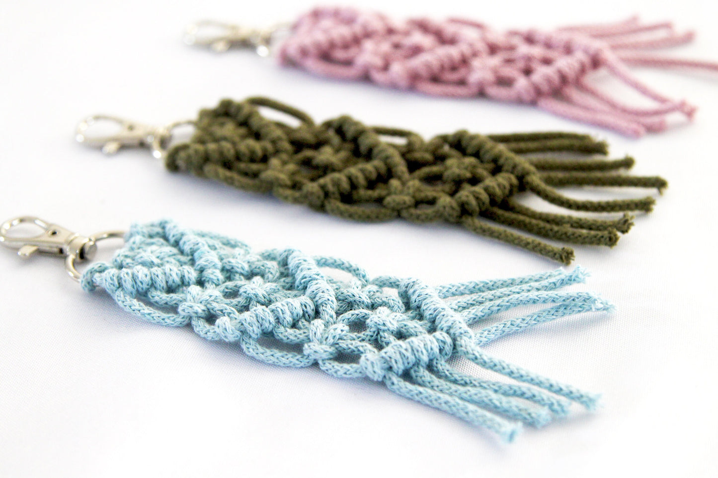 Handmade Macrame Keychain // Small Boho Keychain // Macrame Keychain // Keychain