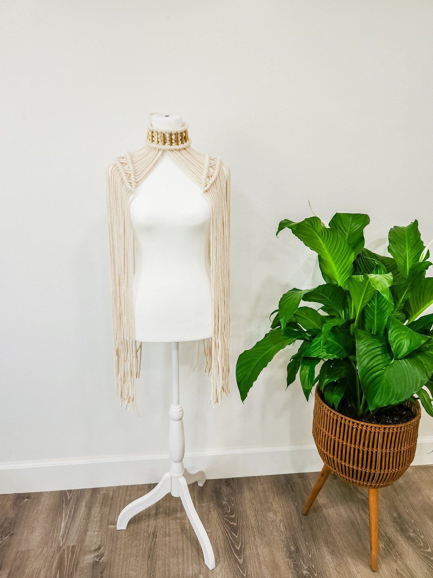 Handmade Macrame Epaulette, Available in Many Colors, Shoulder Boho Top for Festival or Photoshoot, Rave, Brass