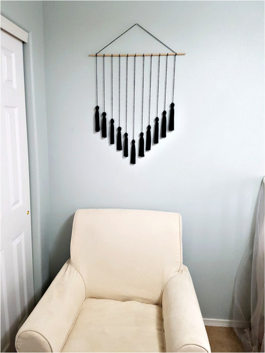Macrame Tassel Wall Hanging, Yarn Wall Art, Modern Macrame, Wall Hanging, Boho Wall Hanging, Boho Dorm Room, Wall Tapestry Macrame