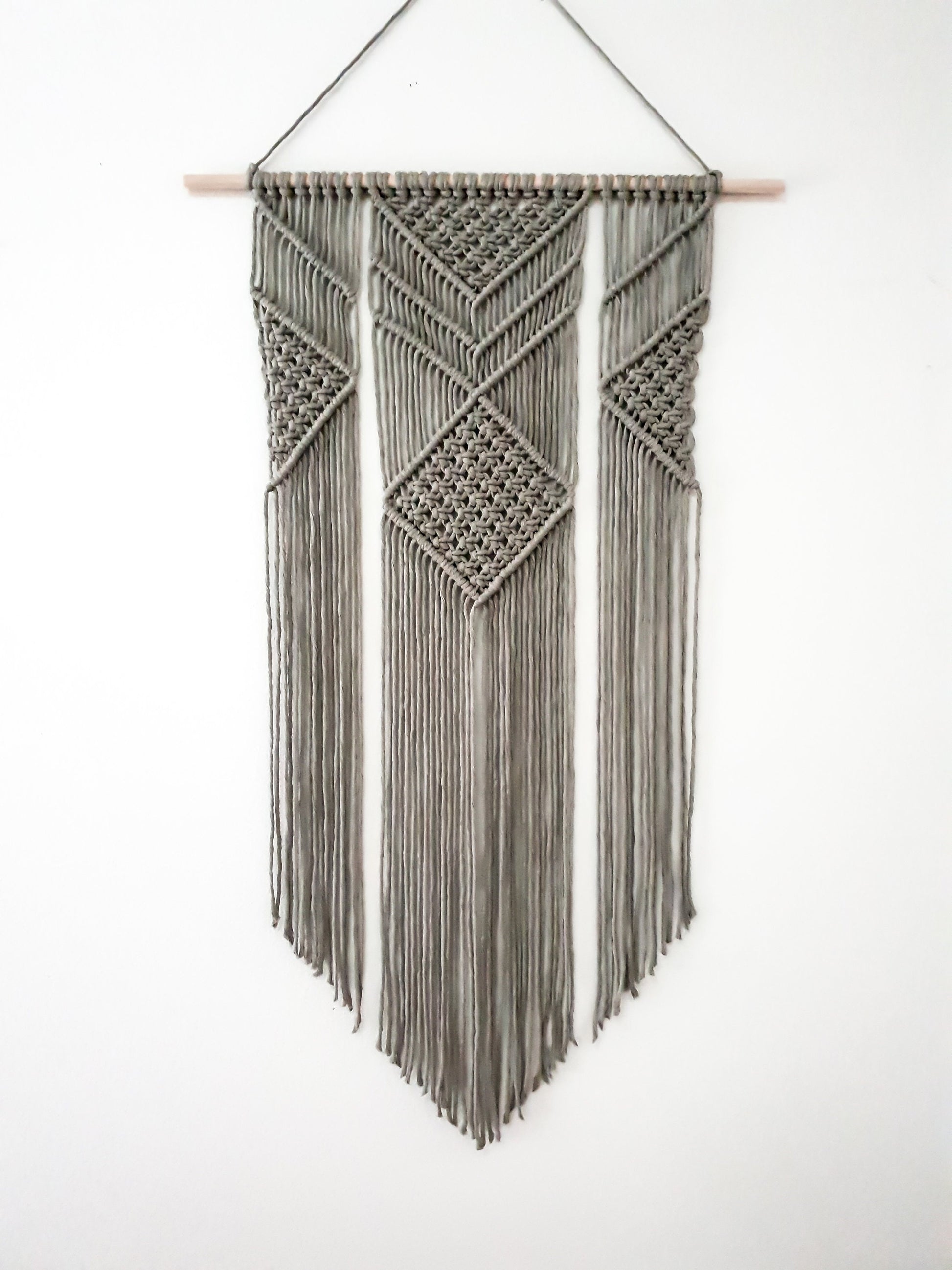 Large Macrame Wall Hanging, Macrame Wall Art, Woven Wall Hanging, Boho Wall Decor, Wall Tapestry, Macrame, Gray, Housewarming Minimalist