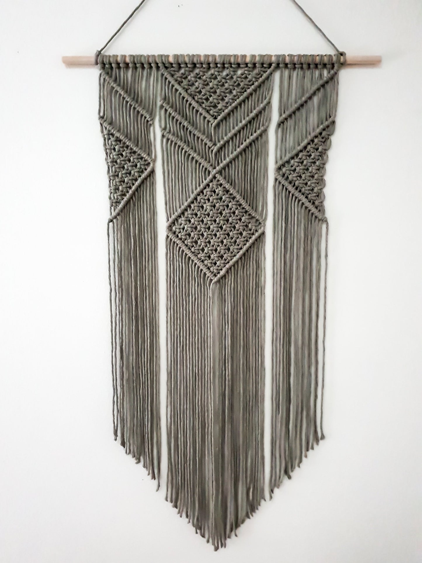 Large Macrame Wall Hanging, Macrame Wall Art, Woven Wall Hanging, Boho Wall Decor, Wall Tapestry, Macrame, Gray, Housewarming Minimalist