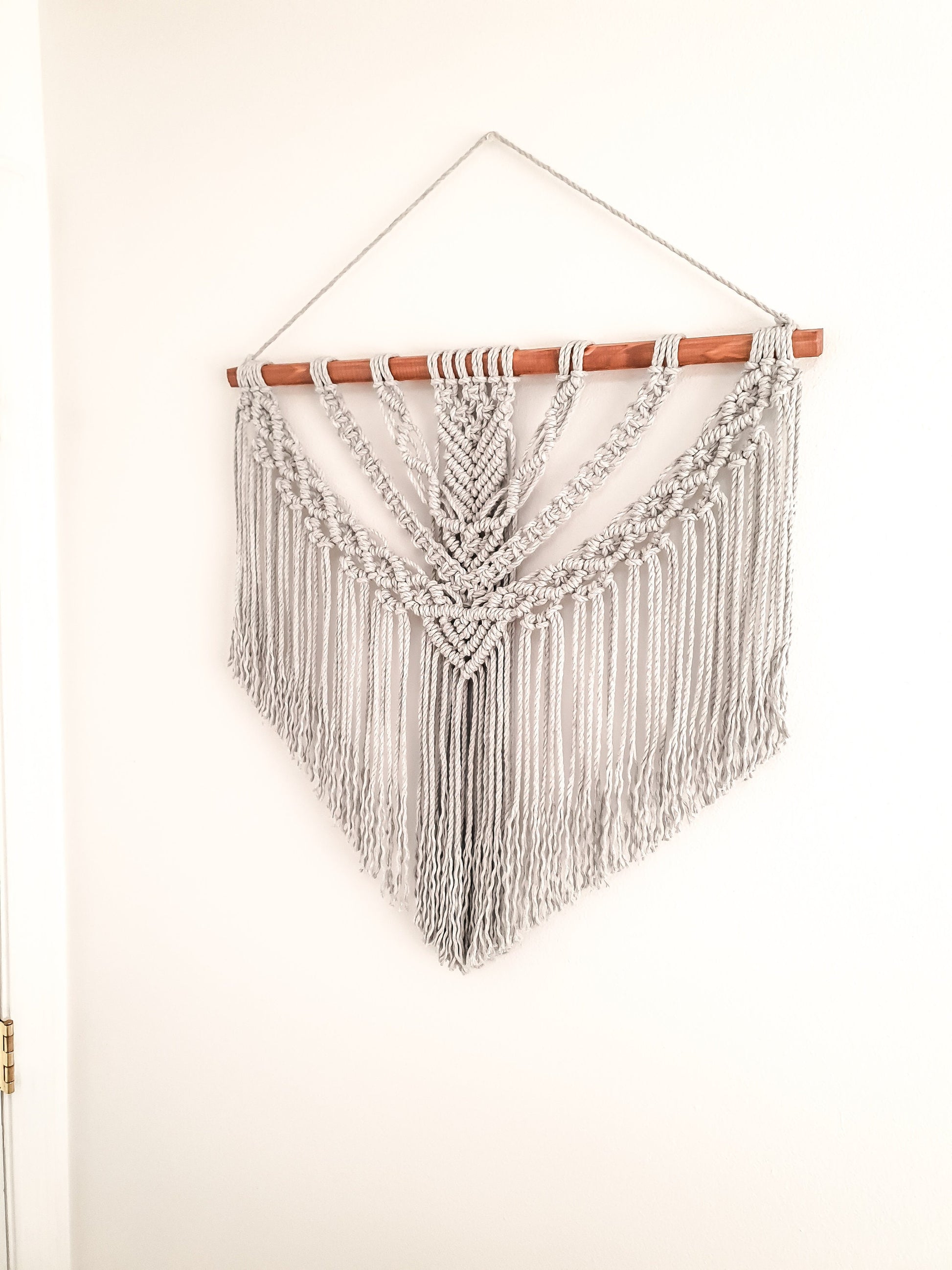 Large Macrame Wall Hanging, Macrame Wall Art, Woven Wall Hanging, Boho Wall Decor, Wall Tapestry, Macrame, Light Gray, Minimalist