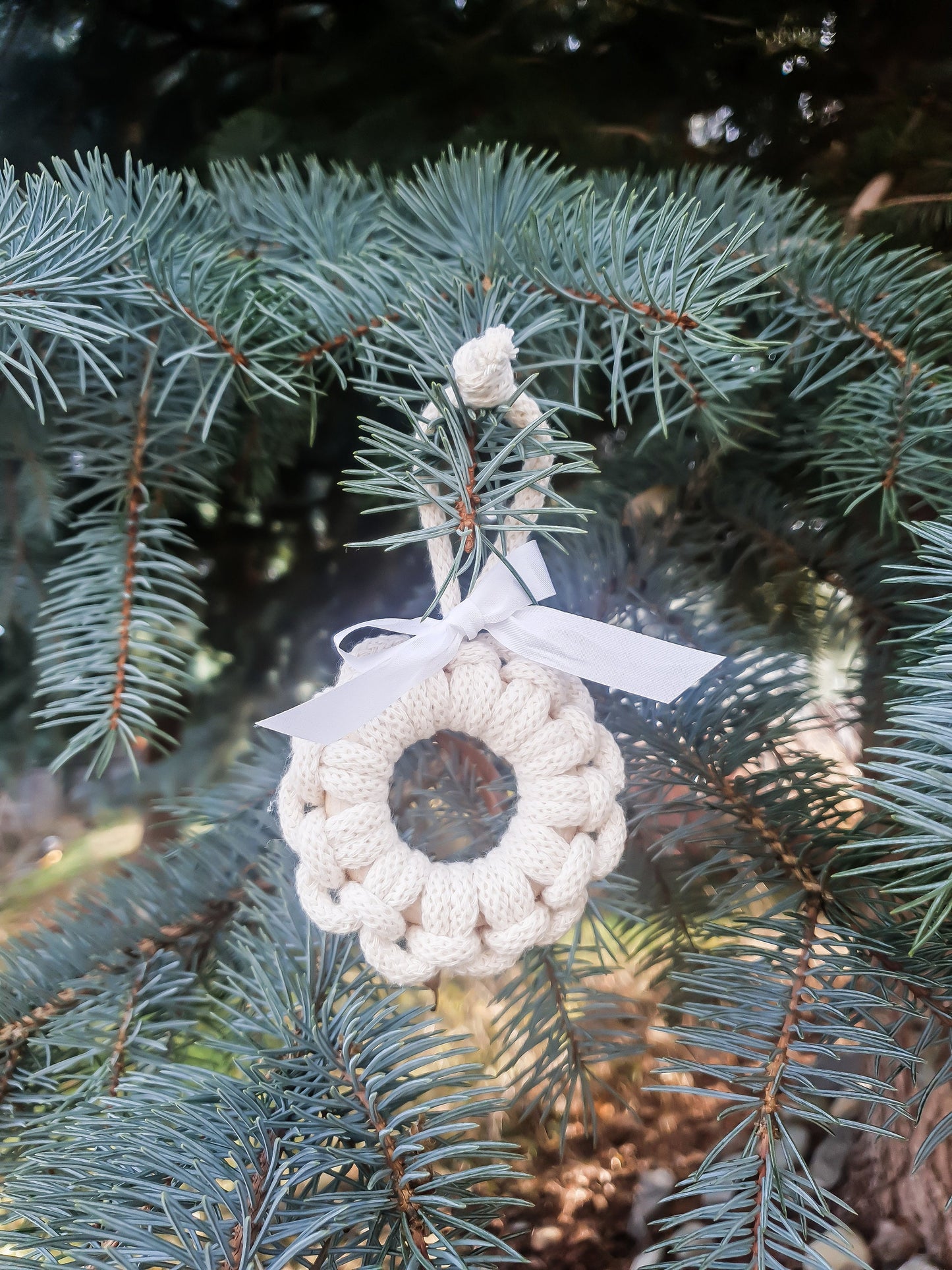 Macrame Beige Ornament, Christmas Ornament, Boho Ornament, Macrame Ornament, Circle Ornament