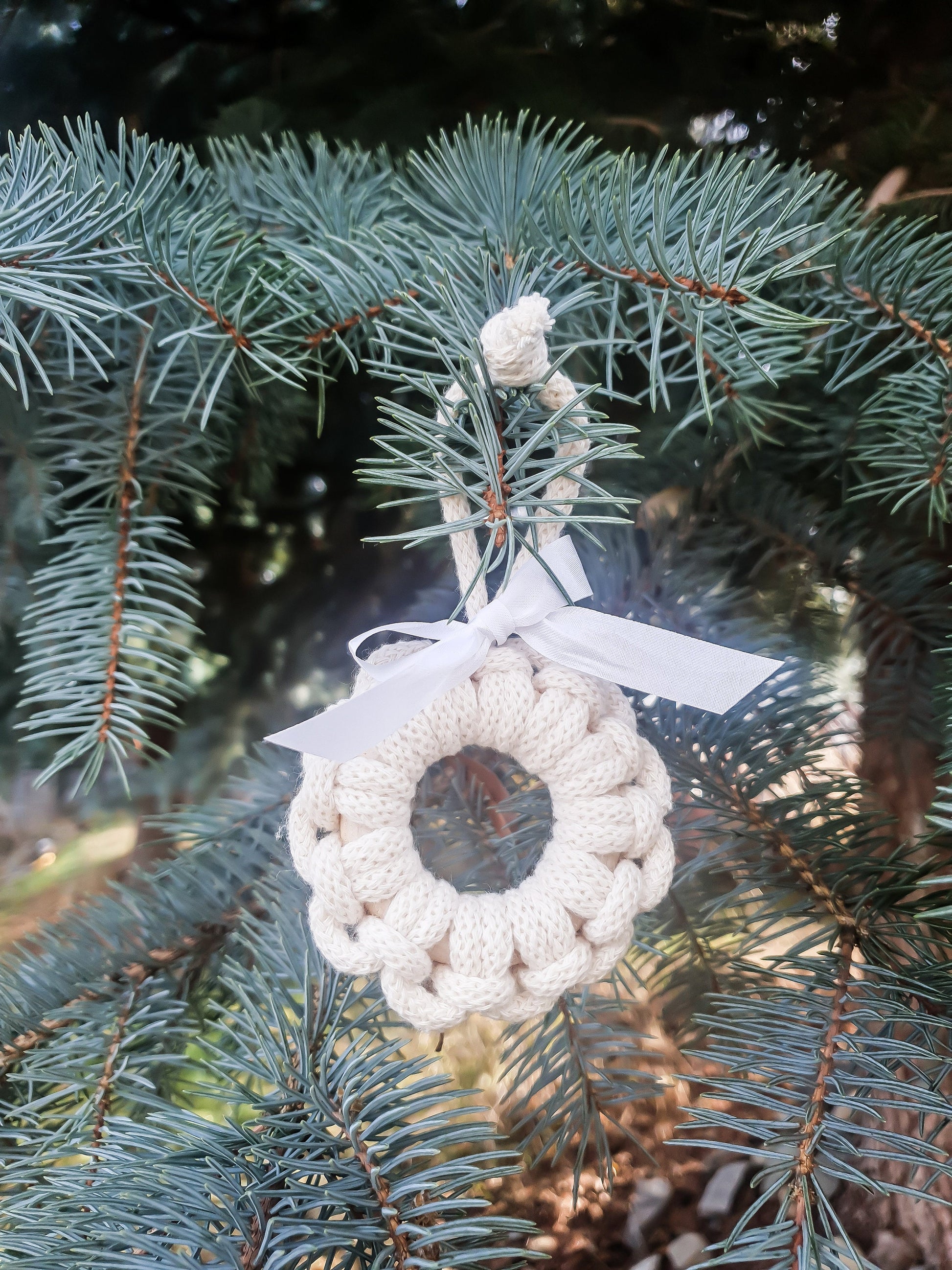 Macrame Beige Ornament, Christmas Ornament, Boho Ornament, Macrame Ornament, Circle Ornament