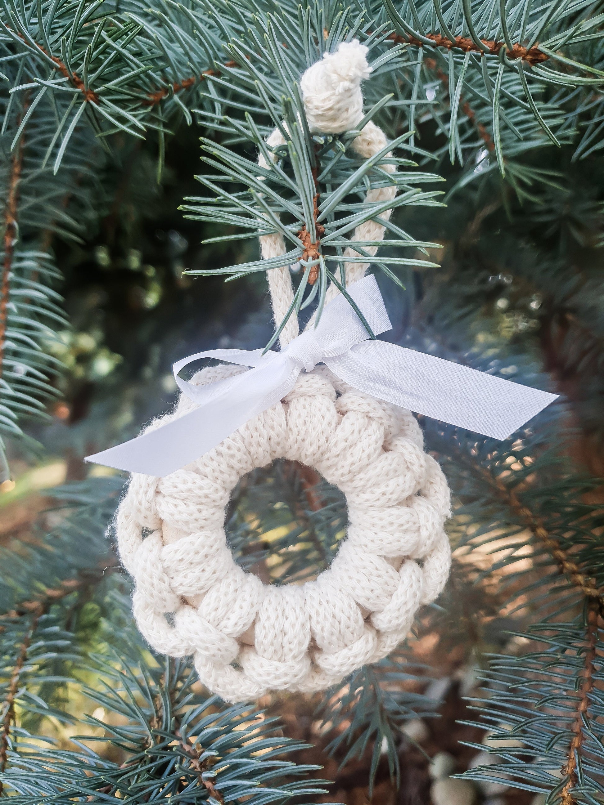 Macrame Beige Ornament, Christmas Ornament, Boho Ornament, Macrame Ornament, Circle Ornament