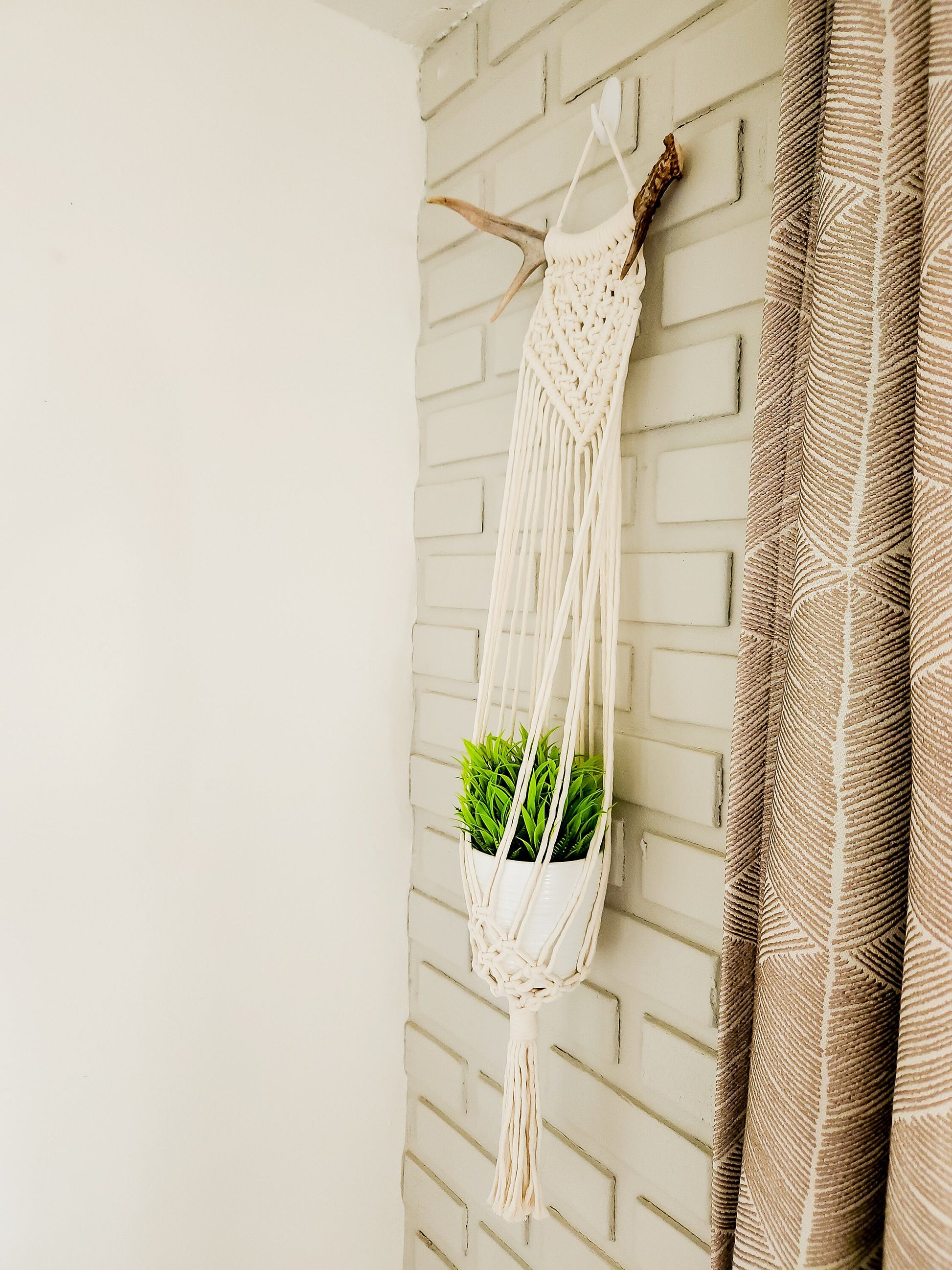 Macrame Plant Hanger on Antler, Boho Plant Hanger, Boho House Decor, Tassel Plant Hanger