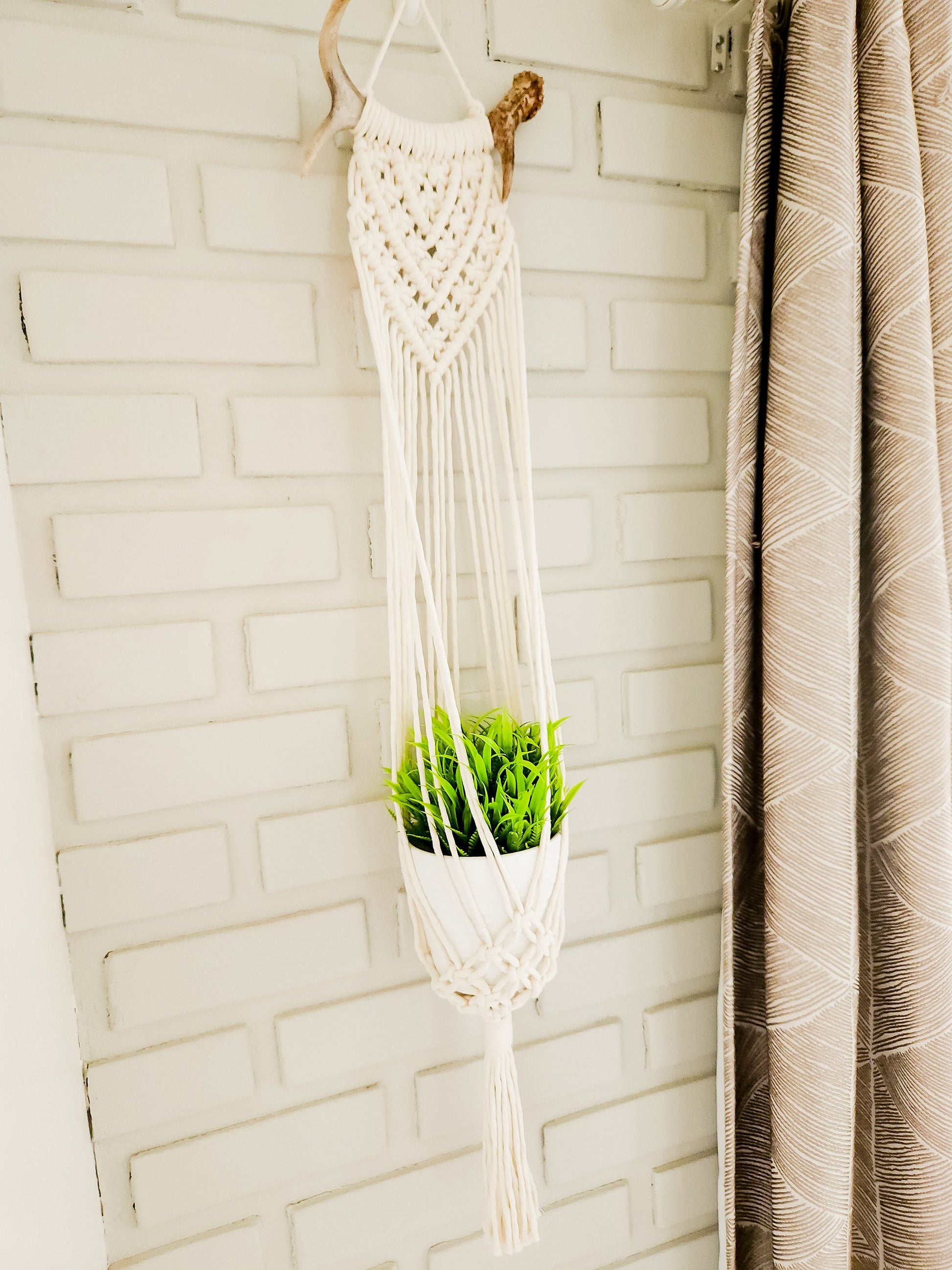 Macrame Plant Hanger on Antler, Boho Plant Hanger, Boho House Decor, Tassel Plant Hanger