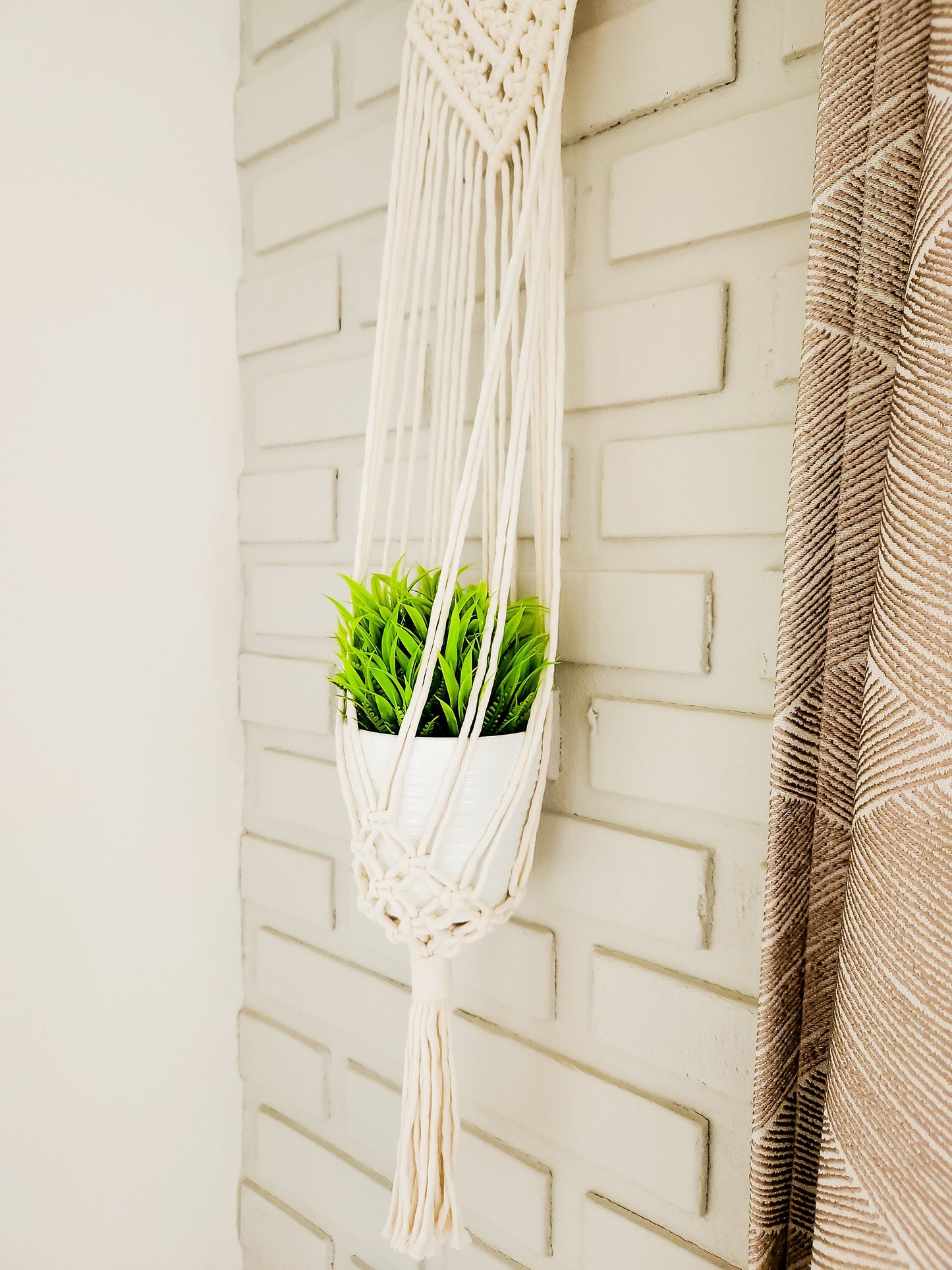 Macrame Plant Hanger on Antler, Boho Plant Hanger, Boho House Decor, Tassel Plant Hanger