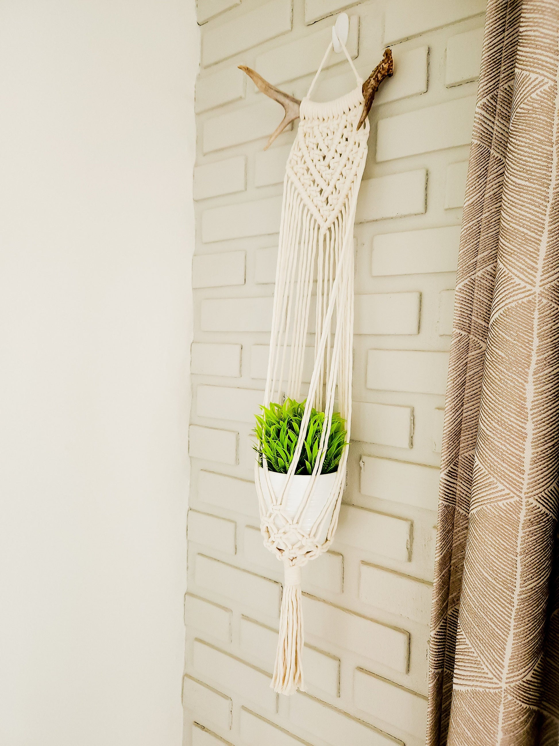 Macrame Plant Hanger on Antler, Boho Plant Hanger, Boho House Decor, Tassel Plant Hanger