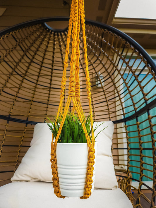 Macrame wall hanging, tassle free design, comes in a variety of colors.