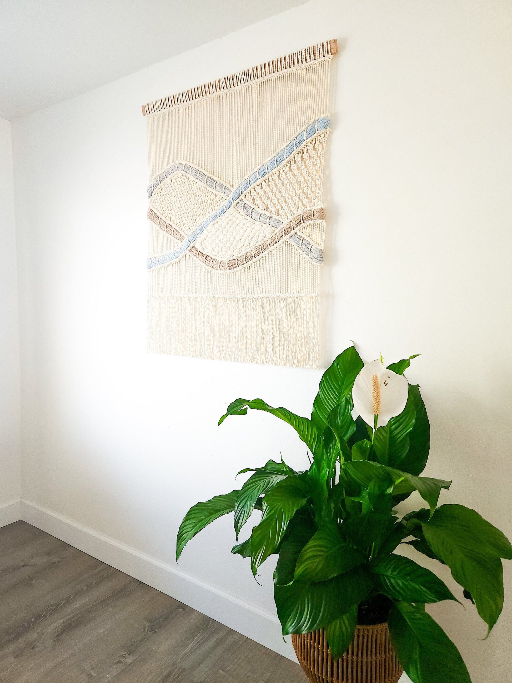 Handmade Natural White Macrame Wall Hanging "Elaine", 3 Feet Wide, Woven Art