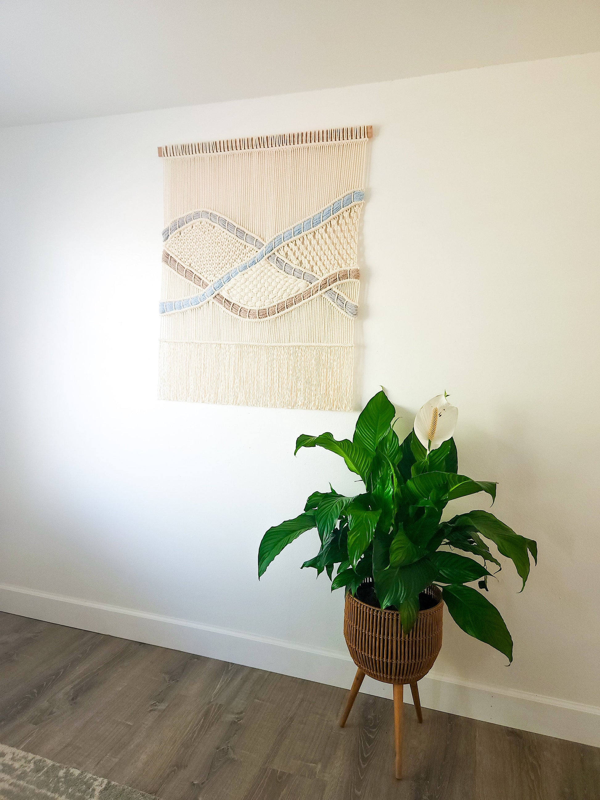 Handmade Natural White Macrame Wall Hanging "Elaine", 3 Feet Wide, Woven Art